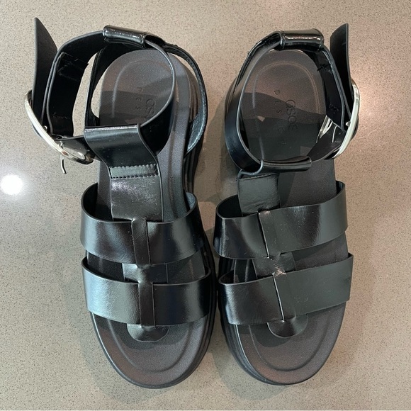 ASOS DESIGN Factor buckle hardware fisherman platform sandals in black size 9 - Picture 8 of 12